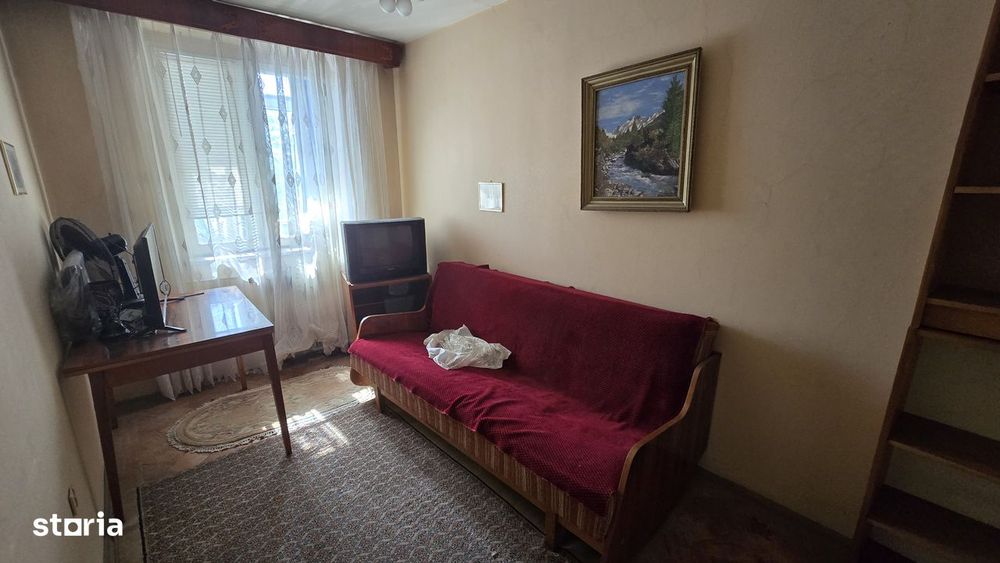 Apartament 3 camere, Craiovei, etaj 3/4
