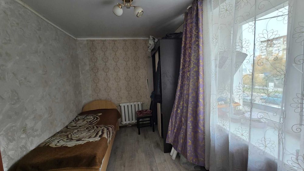 4комнатная квартира, р-н 1000 мелочей
