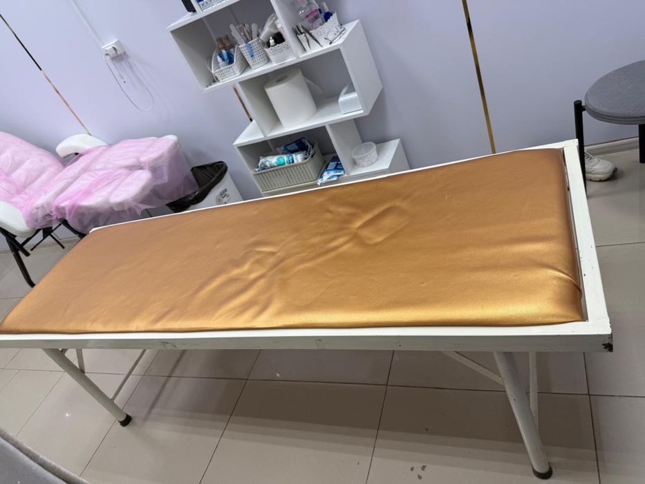 продается кушетка