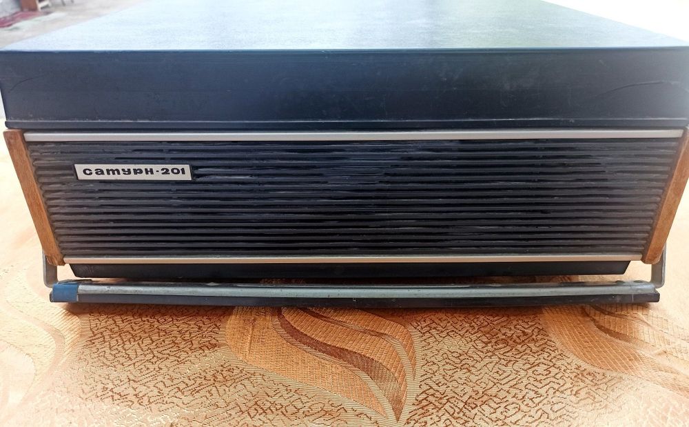 Saturn -201 magnitafon sotiladi.