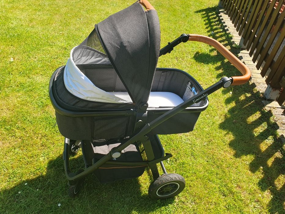 Бебешка количка марка Lionelo