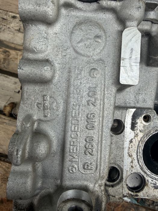 Цилиндрова глава с клапани (без валове) Mercedes M260 2.0L A2600105400 R2600162001
