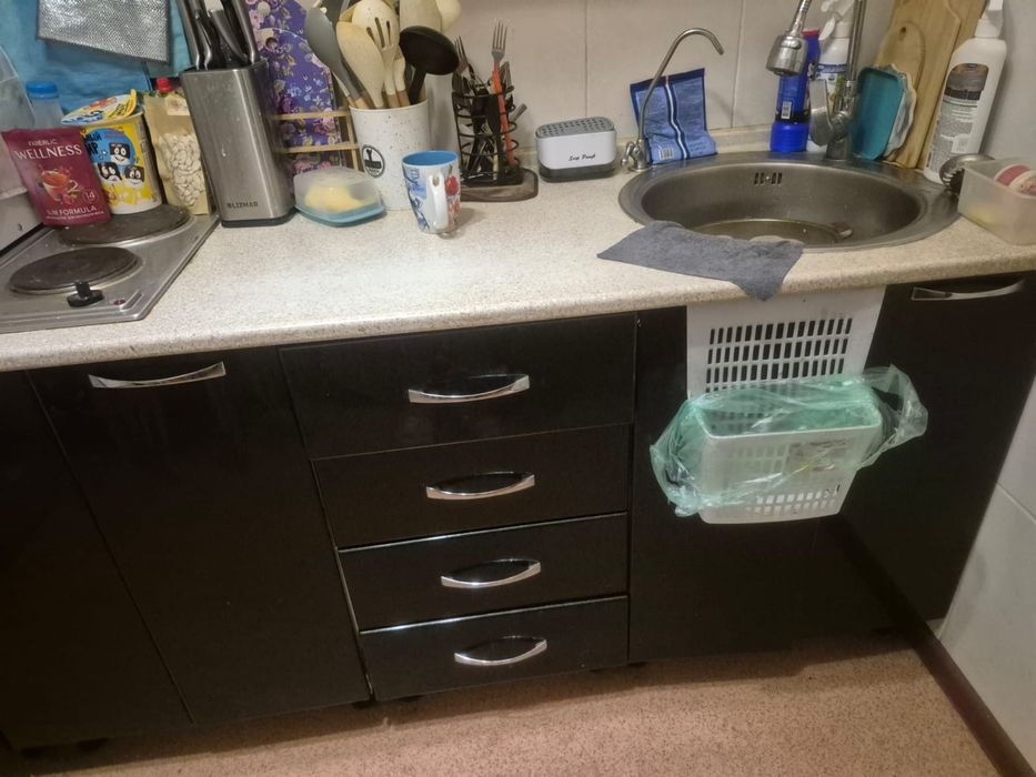 Продаётся Кухонный гарнитур (б/у)