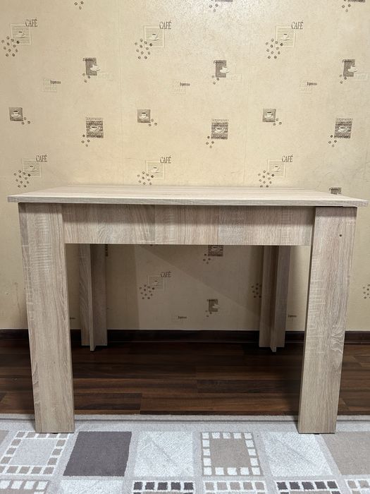 Vând masă bucătărie…….