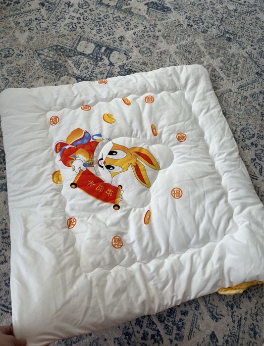 Конверт + одеяло продам за 6500 тг новая