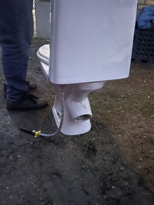 Унитаз с бочкой