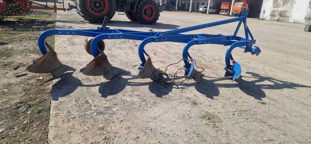 Плуг 5 корпусов производство Турция