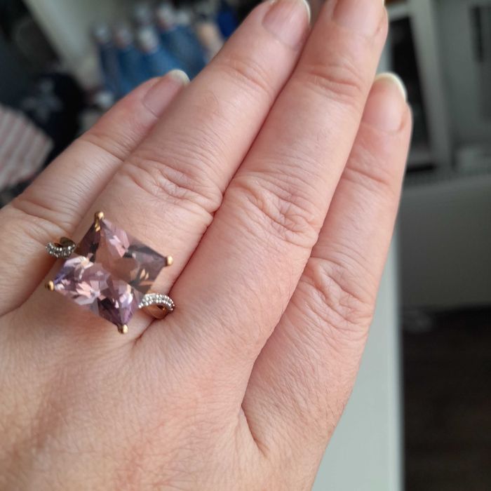 Doua inele cu pietre veritabile