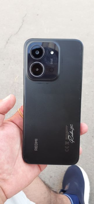 Redmi 15c 8/256 ekran arginal qoyilgan