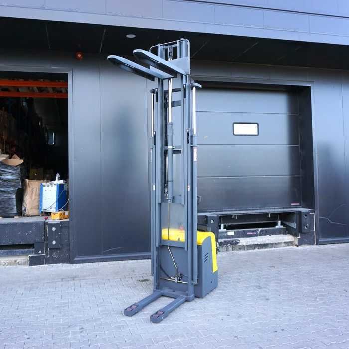 Електрически стакер CIMEX ES56.1500FLRS до 5.6 м.