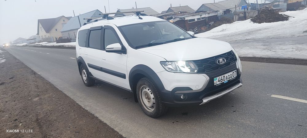 Продам Ларгус кросс 2022 года