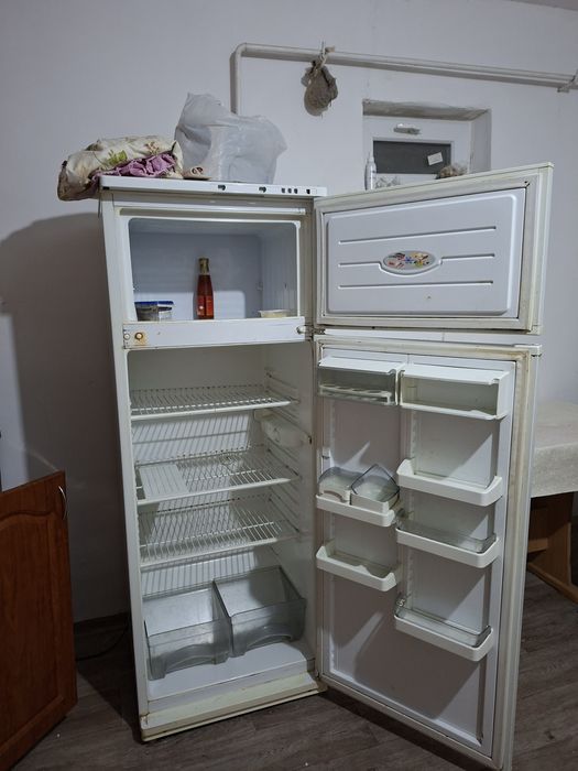 Холодильник Атланты