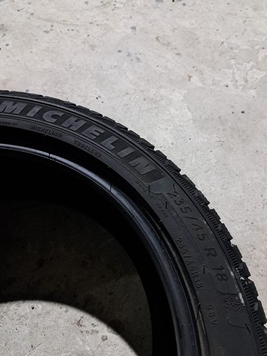 4 anvelope M+S 235 45 r18 Michelin