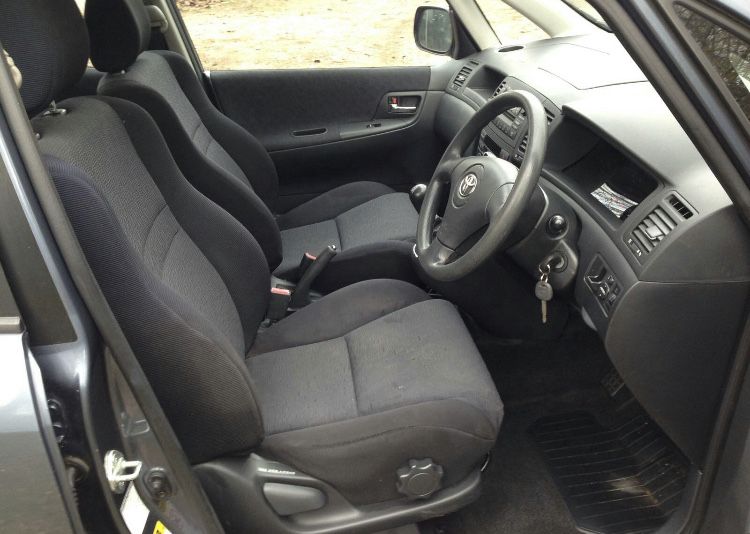 Тойота корола версо/Toyota corolla verso 1.8vvt-i 129кс 01-03г