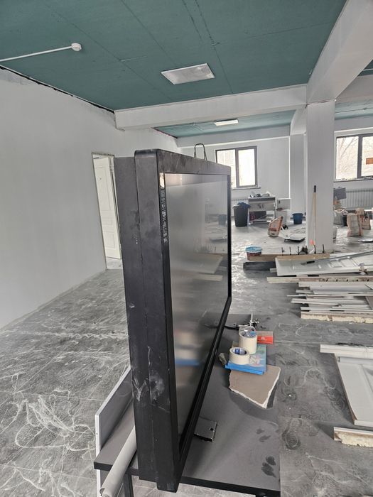 Телевизор. Диагональ 70' дюймов (180 см)