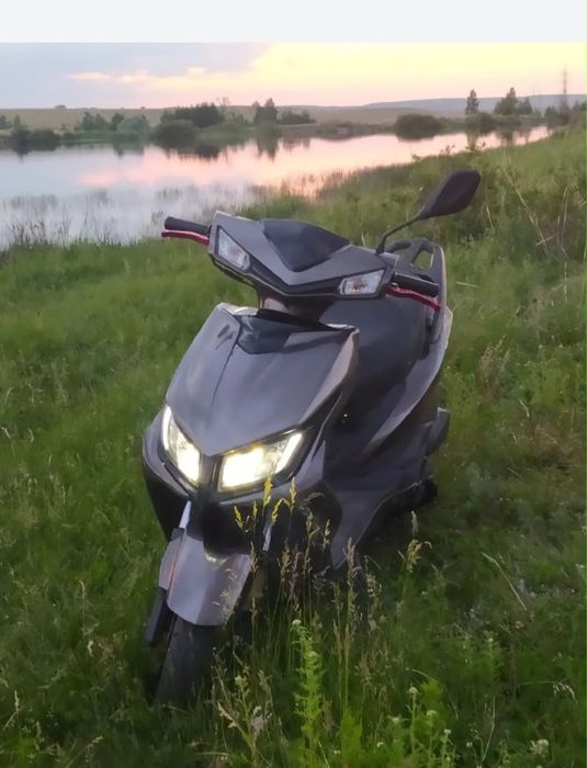 Продам скутер м8