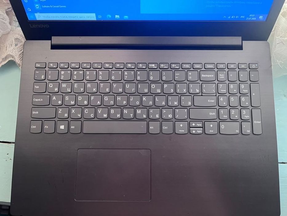 Lenovo ideaPad черный