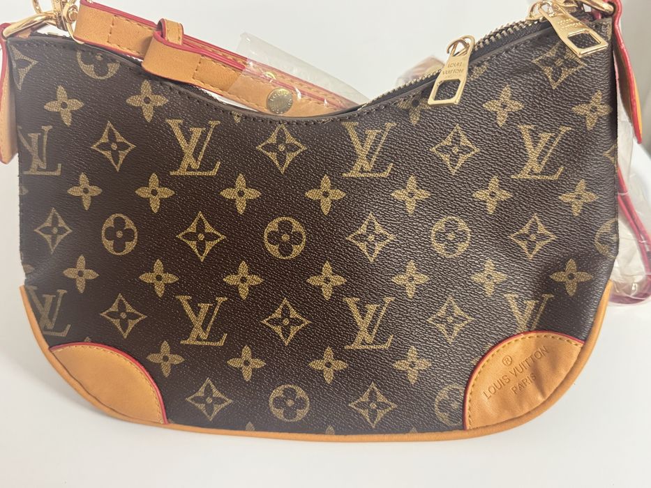 Louis Vuitton Pochette Accessoires – Monogram Canvas