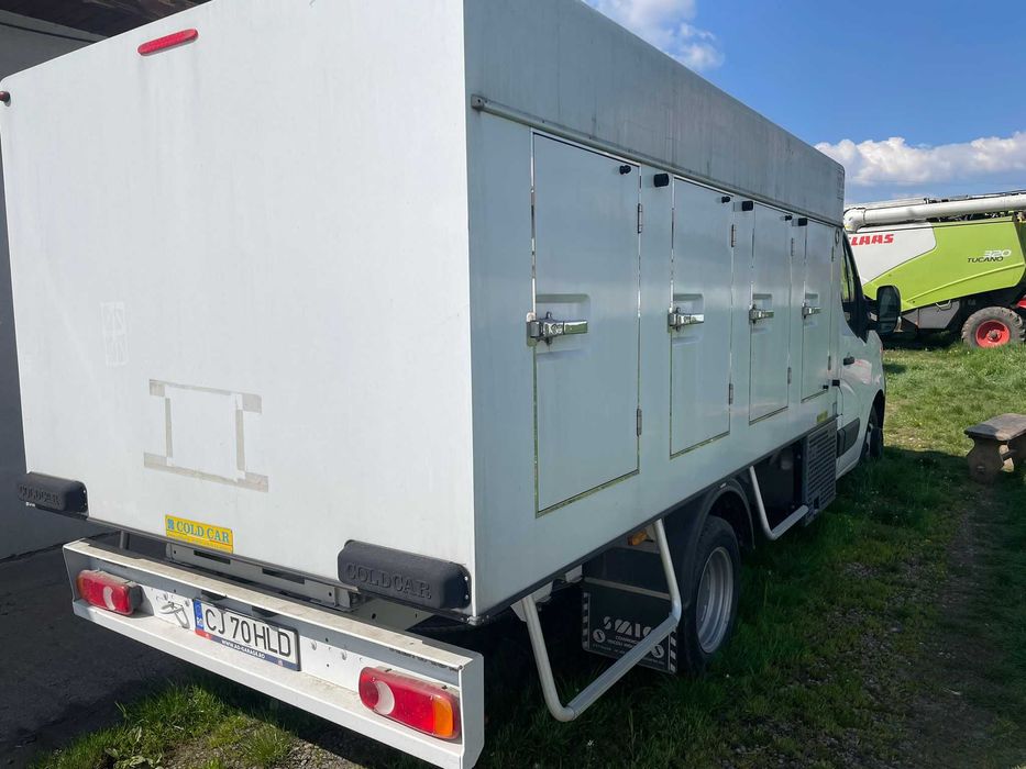 Vand camion de transport inghetata si produse congelate Euro 6 NOU