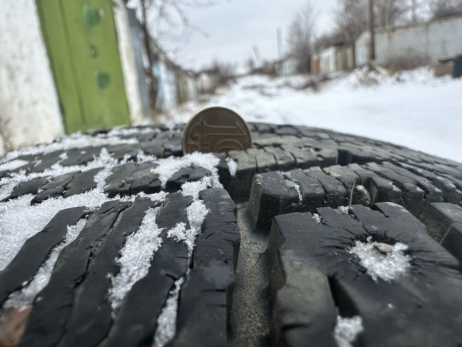 Продам шины без дисков