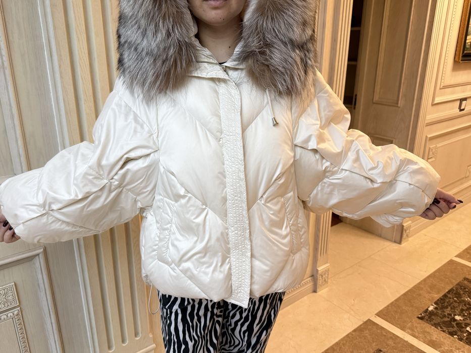 Продам куртку под Max Mara