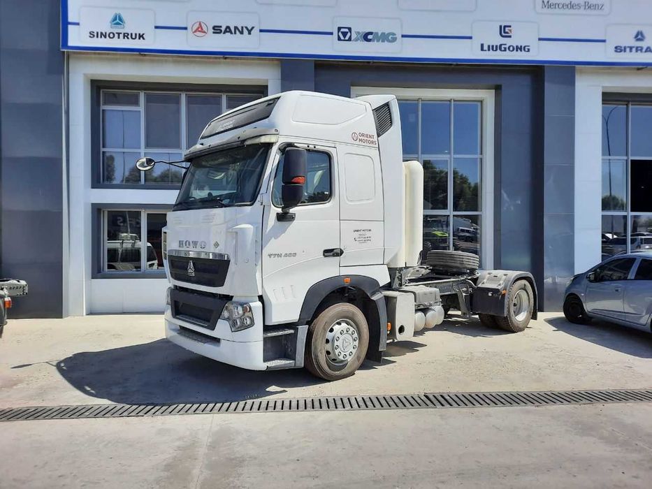 тягач фура HOWO T7 4X2 Avtomat gazli va retardoli sotuvda tayyor