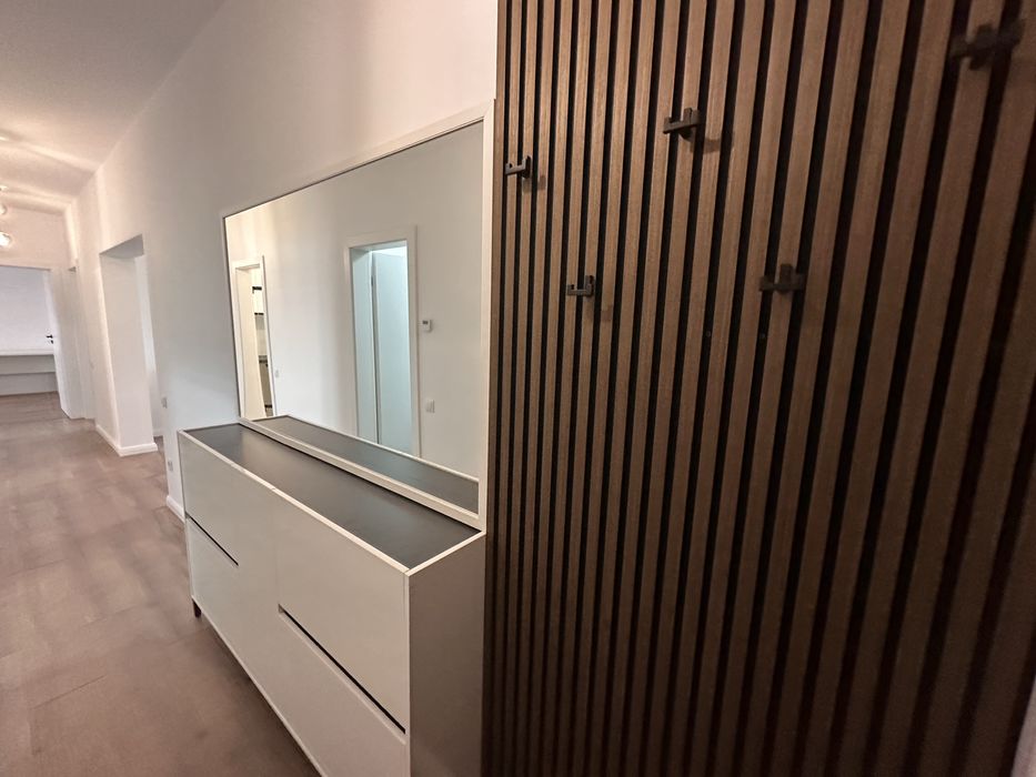 Inchiriez apartament 3 camere