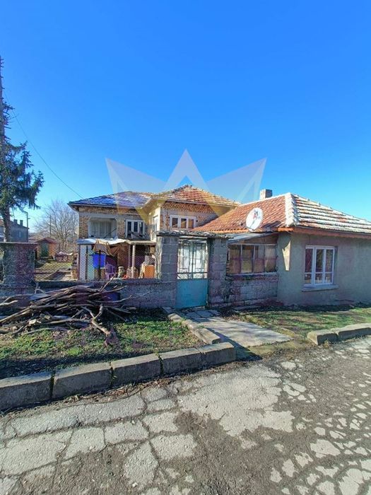 Продава се Къща в с. Червенци, Област Варна - 150 кв.м за 147 €/кв.м - Снимка #1