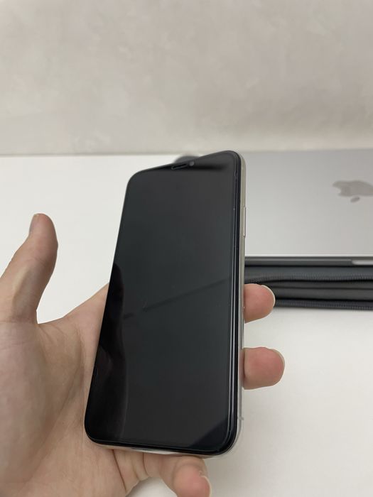 Iphone 11 pro в отличном состояние