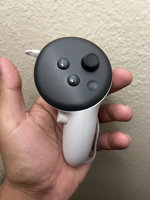 Продам Виар Шлем Meta Cuest 3 + Крепление