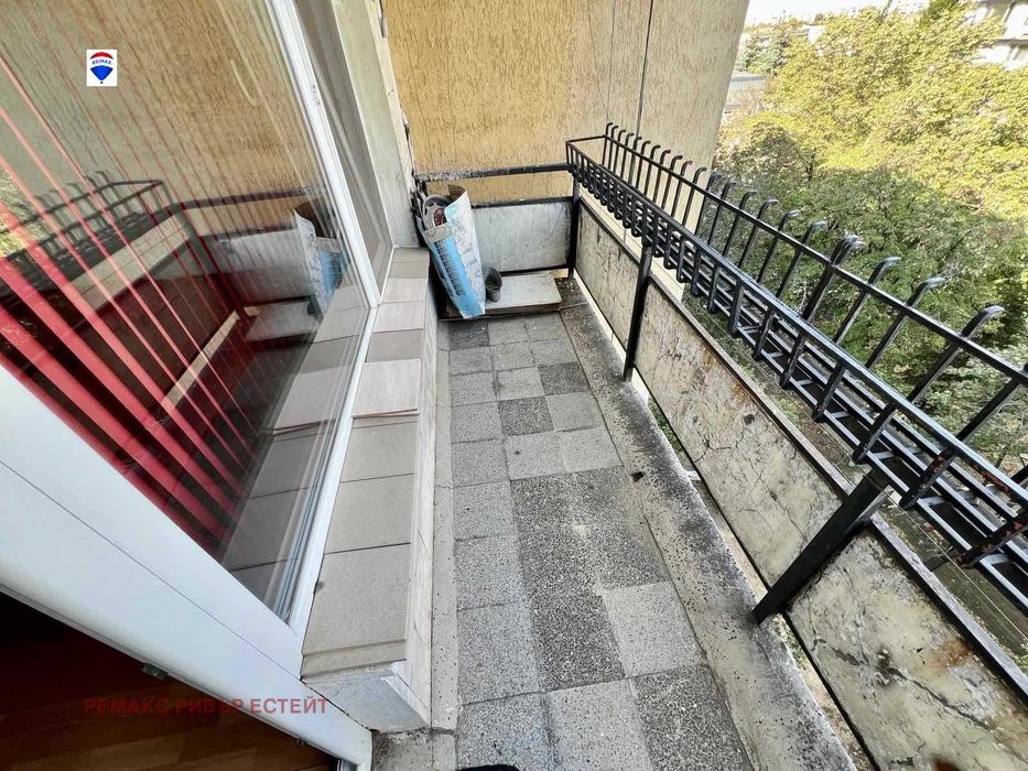 Продава се Едностаен апартамент в Русе, Здравец - 42 кв.м за 1227 €/кв.м - Снимка #2