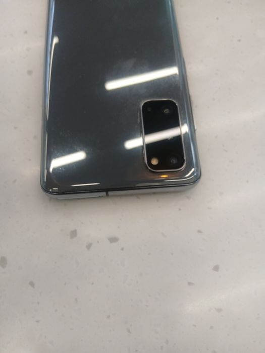 Samsung s20  128