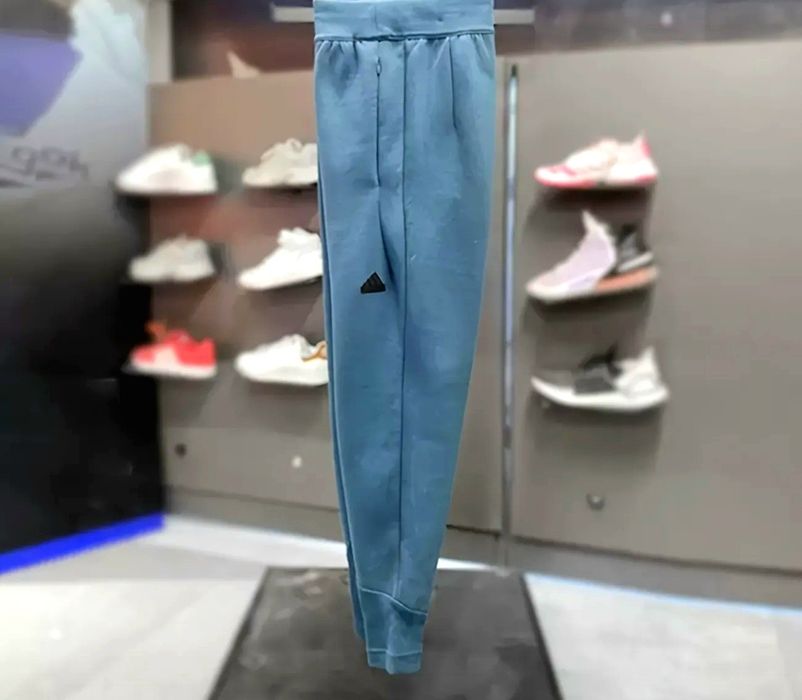 Супер готино мъжко долнище ADIDAS