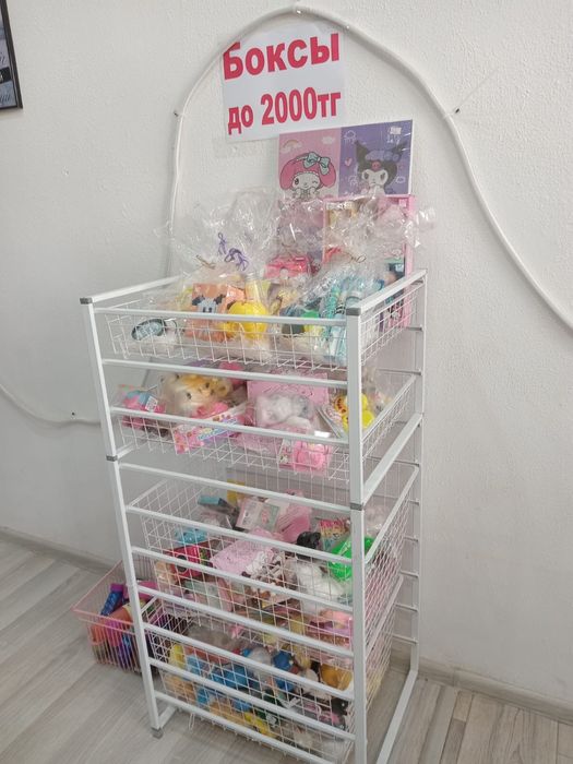 Продам отдел трендовых подростковых товаров.