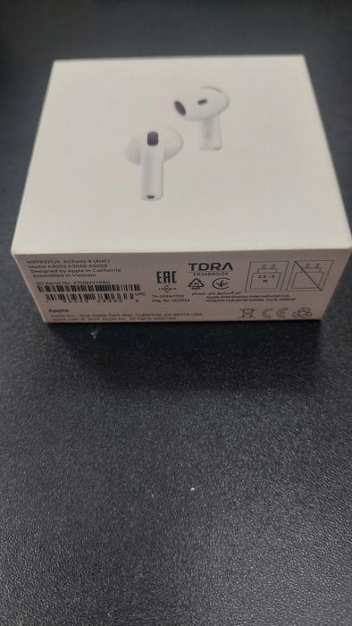 Продам AirPods 4 original