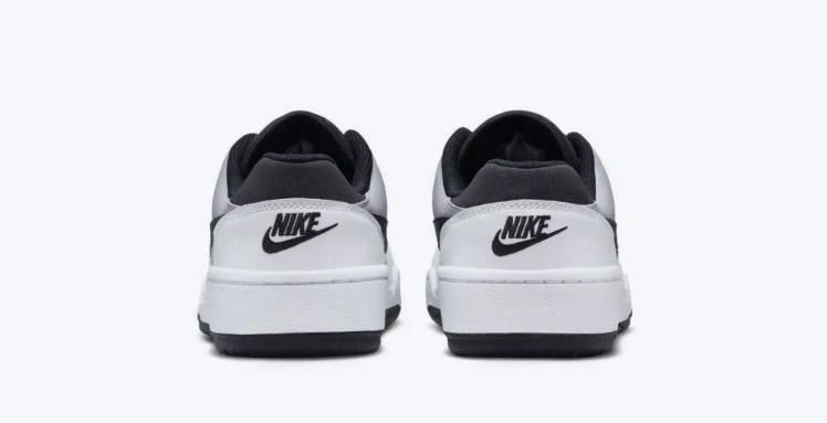 Продам кроссовки