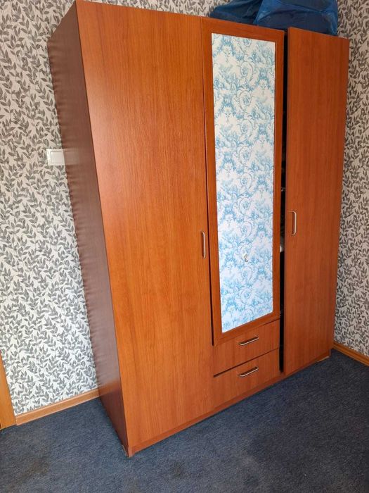 Продажа дивана, шкаф