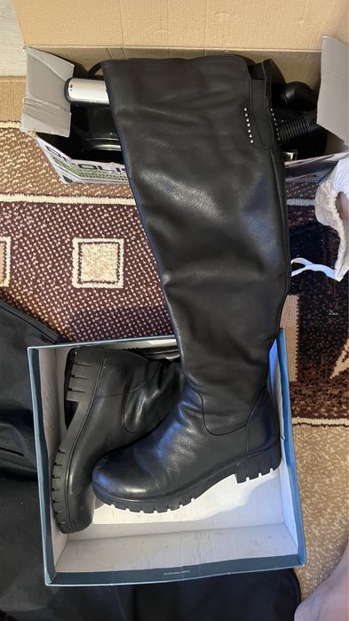 Продам ботинки зимний