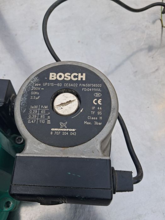 Vând pompe de centrala