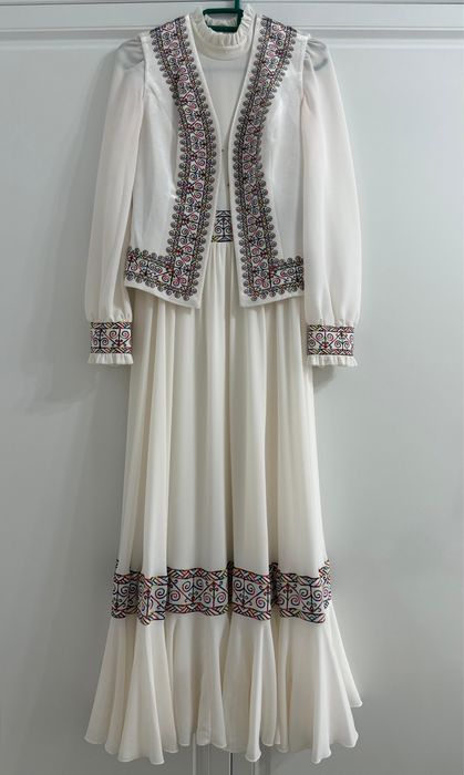 Платья, 2 кәжекей и бешпент (Tarbiya Brand) 42/44 рр