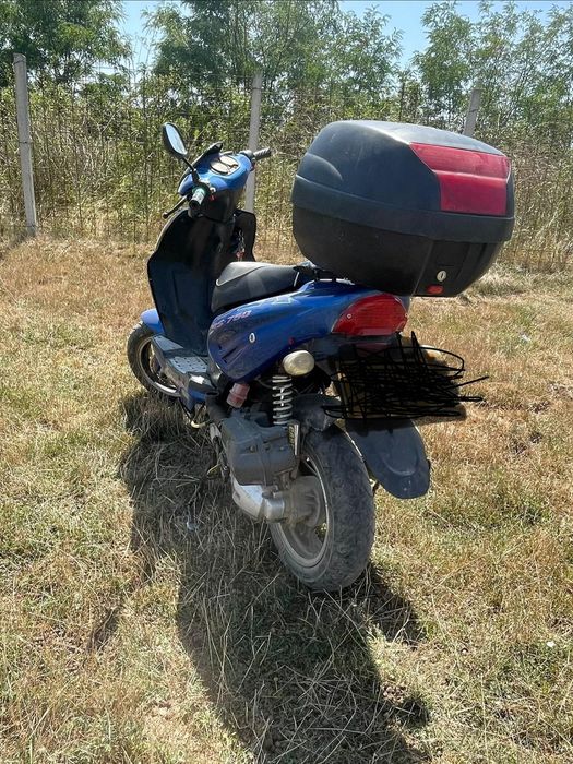 Vand sau schimb scuter rex 49cc
