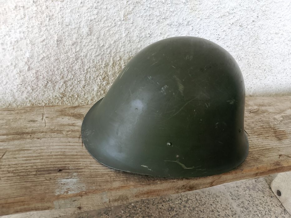 Cască militară din tablă