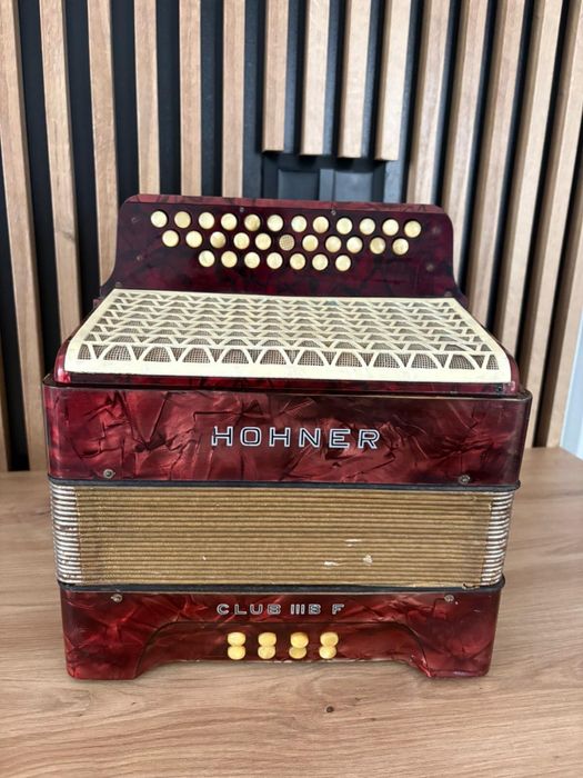 Armonica acordeon Hohner Club IIIB F