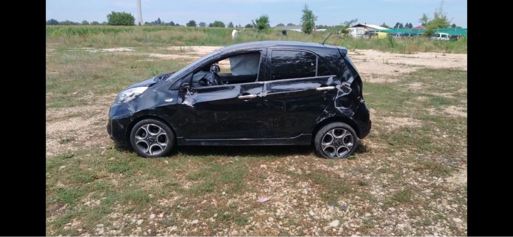 Продава се само на части Kia Picanto 1.25 2015