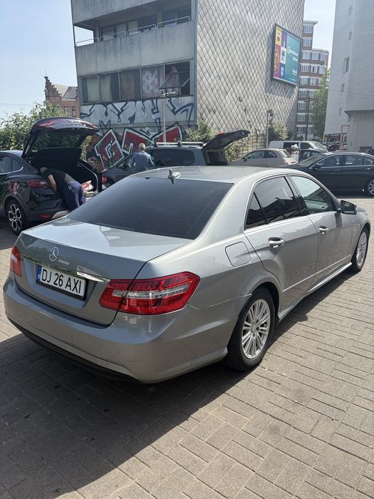 MERCEDES-BENZ E-Class 2012 — imagine 4