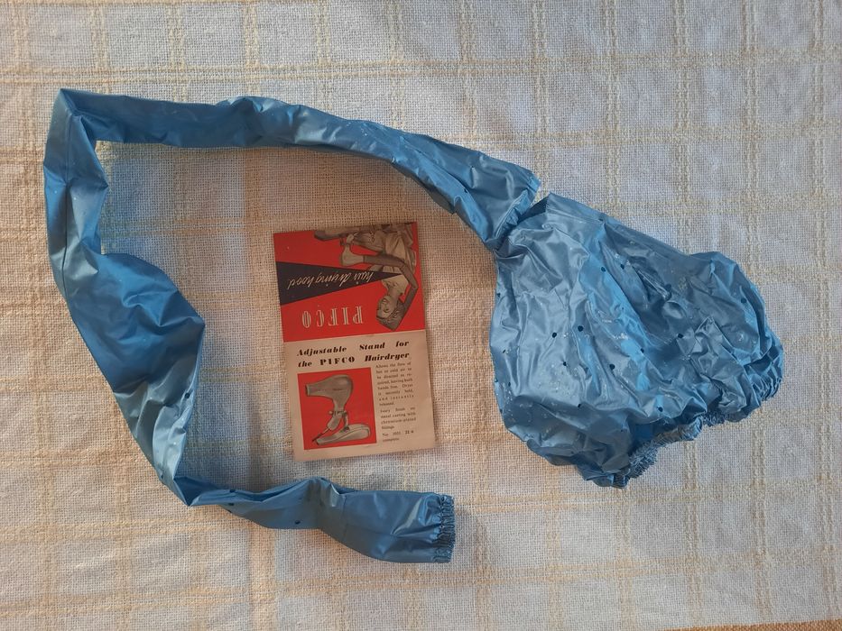 Vintage : Feon Pifco cu stand si casca anii '50