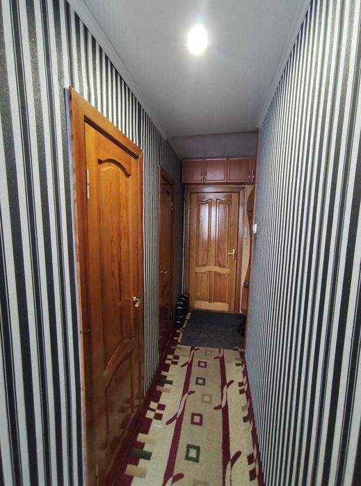 Продам 4-х комн. ул. Строителей, 4