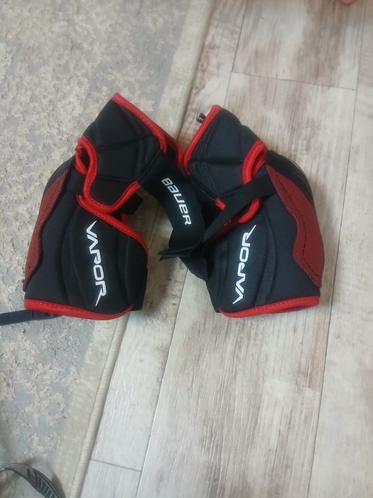 Продам всю хокейную форму