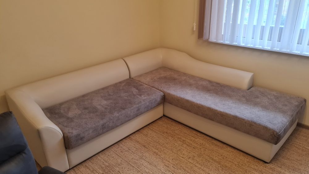 Диван тип лежанка с 2 ракли