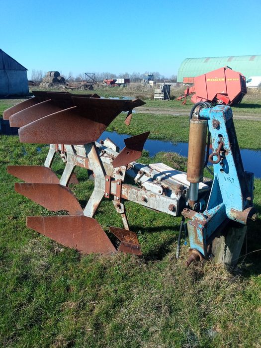 Belarus 920 siloziera plug